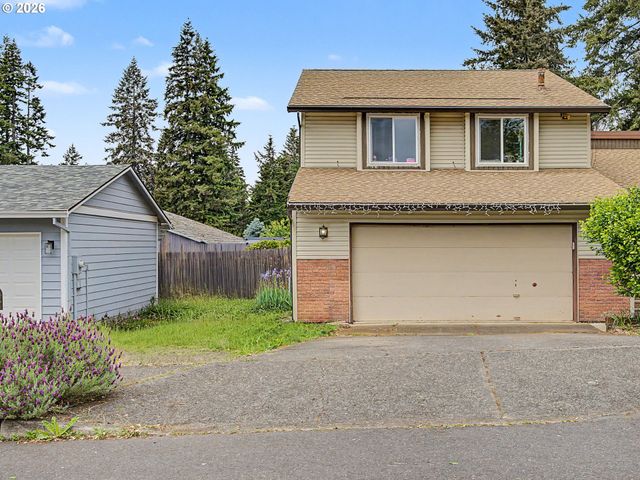 18015 DAVIS St, Sandy, OR 97055
