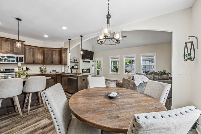 1845 Dinsmore Rd, Clarksville, TN 37040