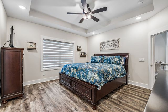 1845 Dinsmore Rd, Clarksville, TN 37040