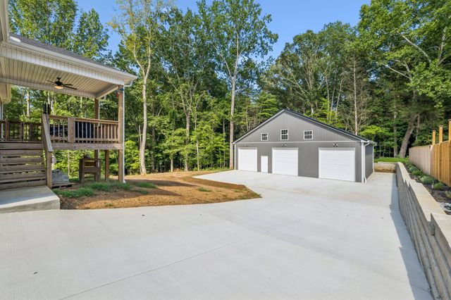 1845 Dinsmore Rd, Clarksville, TN 37040