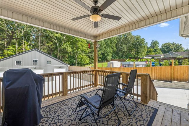 1845 Dinsmore Rd, Clarksville, TN 37040