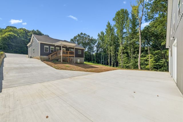 1845 Dinsmore Rd, Clarksville, TN 37040