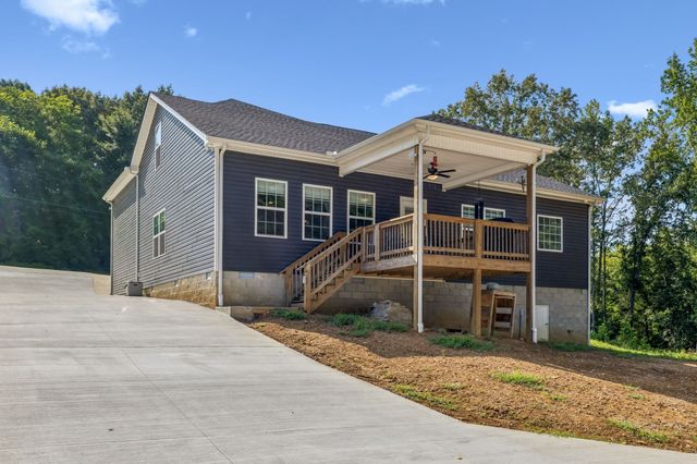 1845 Dinsmore Rd, Clarksville, TN 37040