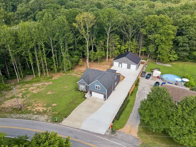 1845 Dinsmore Rd, Clarksville, TN 37040
