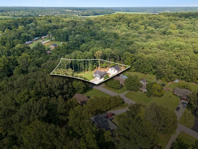 1845 Dinsmore Rd, Clarksville, TN 37040