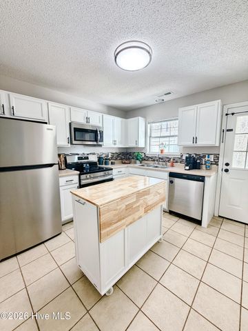 159 Brenda Drive, Jacksonville, NC 28546