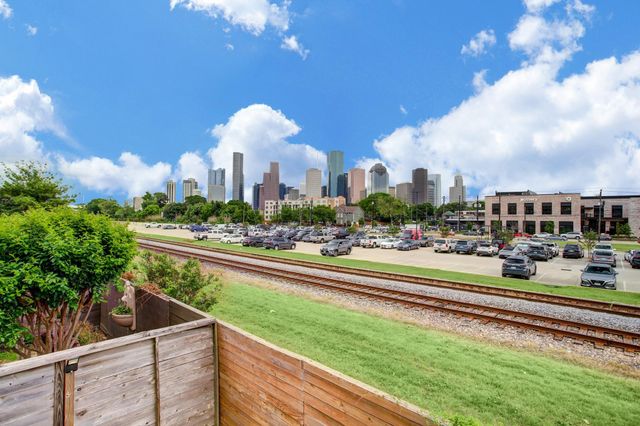 1851 Dart Street, Houston, TX 77007