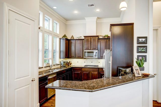 1851 Dart Street, Houston, TX 77007