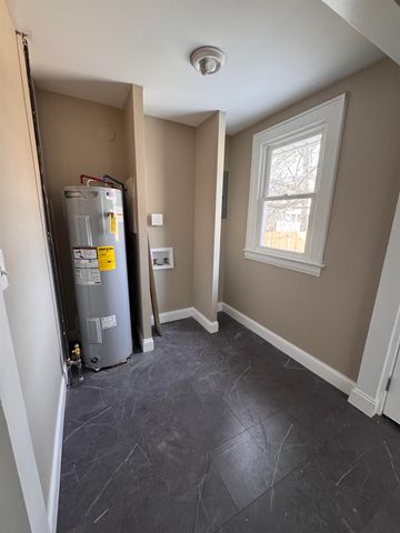 2712 Highlawn Avevnue, Huntington, WV 25702