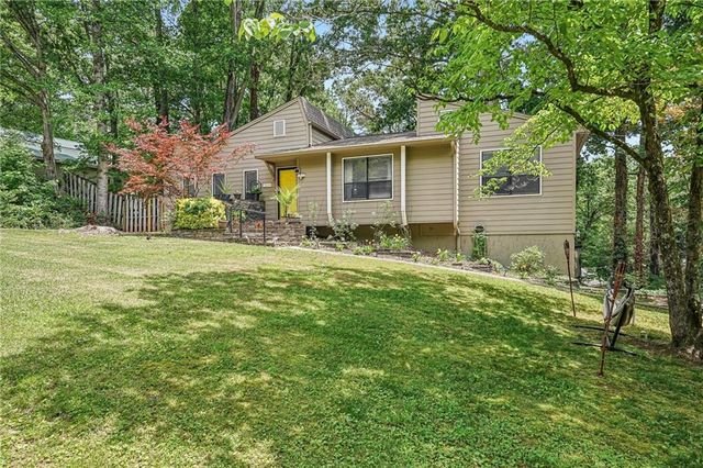 5014 Ridgewald Court NE, Kennesaw, GA 30144