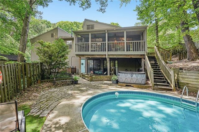 5014 Ridgewald Court NE, Kennesaw, GA 30144