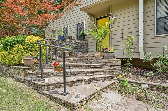 5014 Ridgewald Court NE, Kennesaw, GA 30144