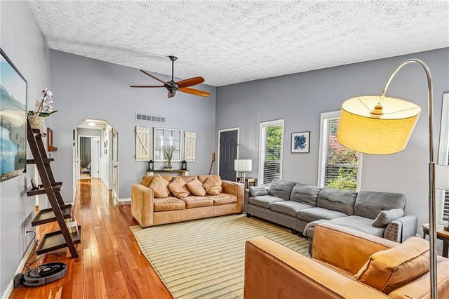 5014 Ridgewald Court NE, Kennesaw, GA 30144