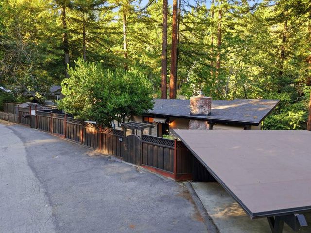 145 Brook Lane, Boulder Creek, CA 95006