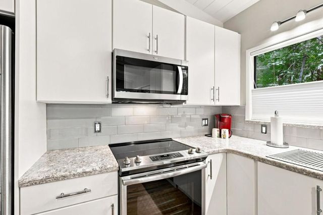 145 Brook Lane, Boulder Creek, CA 95006