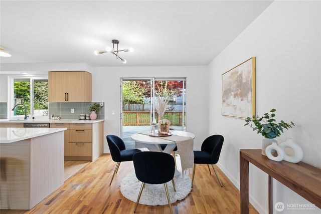 1204 E Laurel Street, Kent, WA 98030