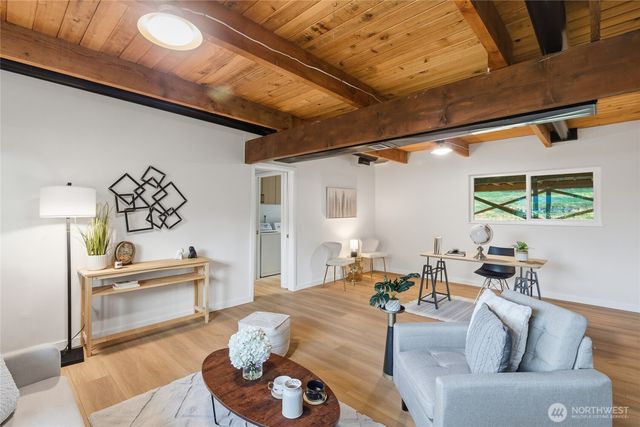 1204 E Laurel Street, Kent, WA 98030