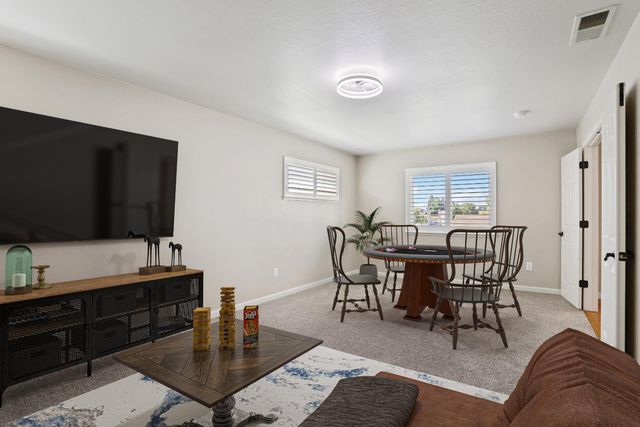 873 Ruess Rd, Ripon, CA 95366