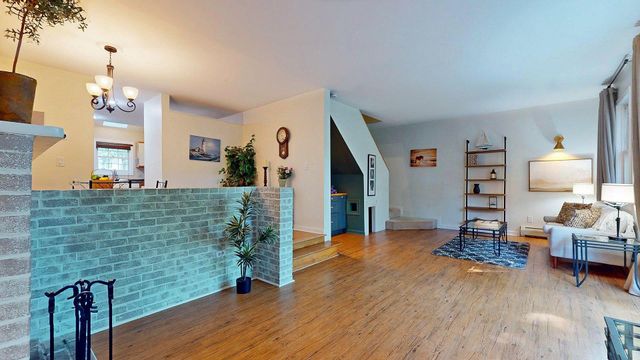 144 Hayes Avenue, South Burlington, VT 05403