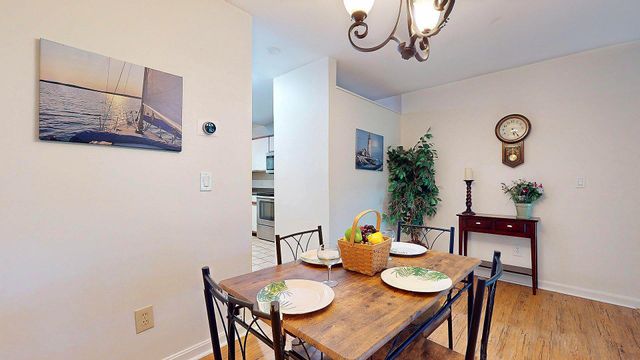 144 Hayes Avenue, South Burlington, VT 05403