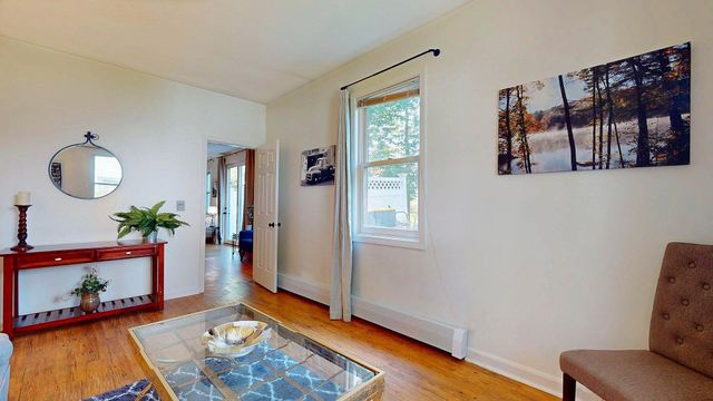144 Hayes Avenue, South Burlington, VT 05403