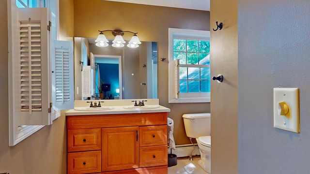 144 Hayes Avenue, South Burlington, VT 05403