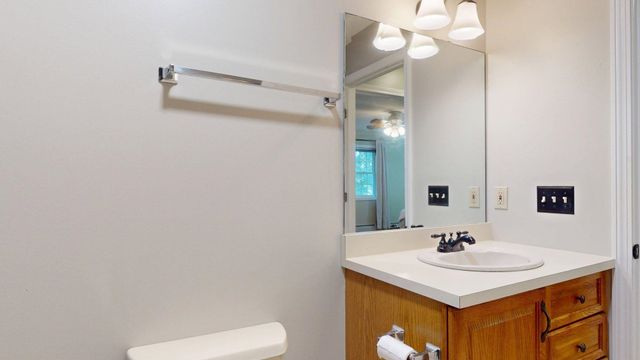 144 Hayes Avenue, South Burlington, VT 05403