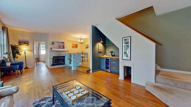 144 Hayes Avenue, South Burlington, VT 05403