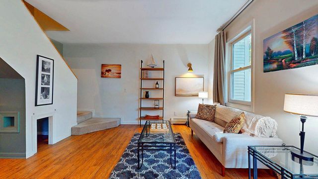 144 Hayes Avenue, South Burlington, VT 05403