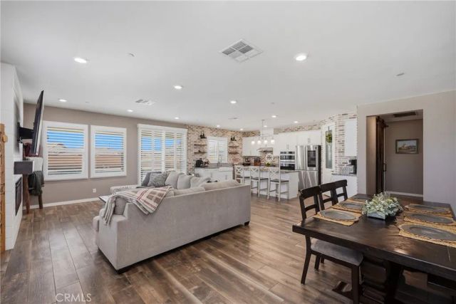 44520 Freer, Lancaster, CA 93536