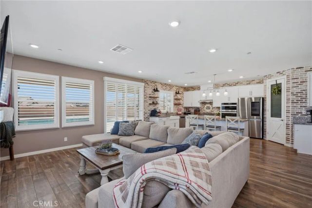 44520 Freer, Lancaster, CA 93536