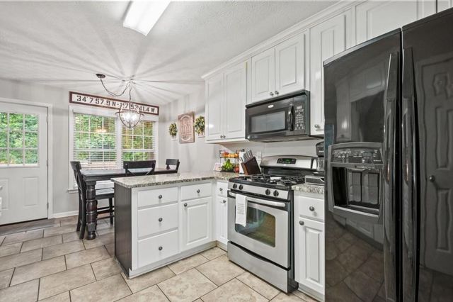 122 Brookhaven Lane, Canton, GA 30114