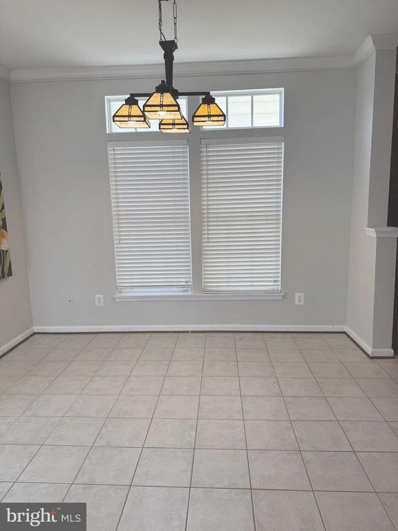 Image 14 of property listing at 506 LEANING OAK ST, Gaithersburg, MD 20878