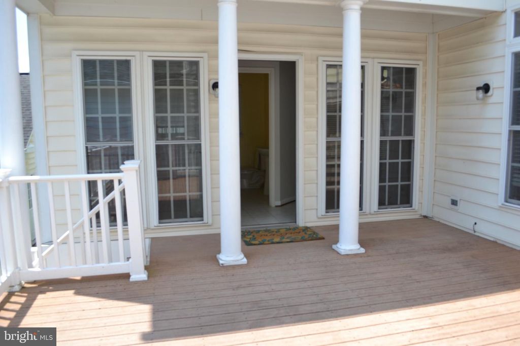 Image 30 of property listing at 506 LEANING OAK ST, Gaithersburg, MD 20878