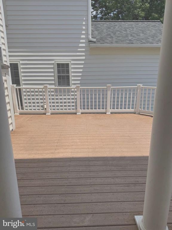 Image 32 of property listing at 506 LEANING OAK ST, Gaithersburg, MD 20878