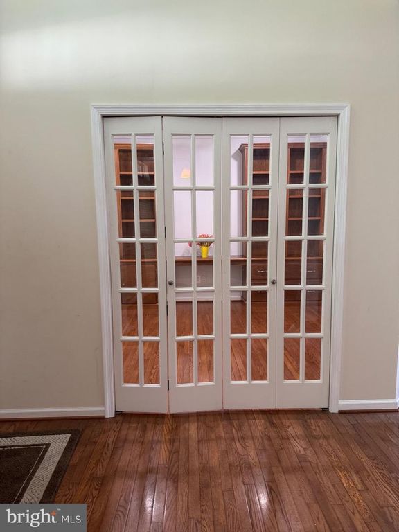 Image 7 of property listing at 506 LEANING OAK ST, Gaithersburg, MD 20878