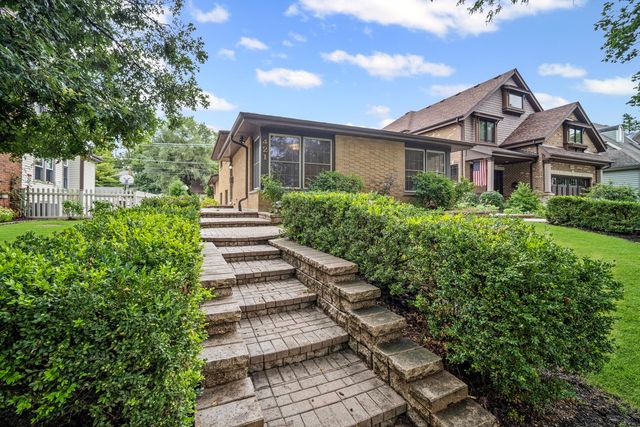 421 N Elm Street, Itasca, IL 60143