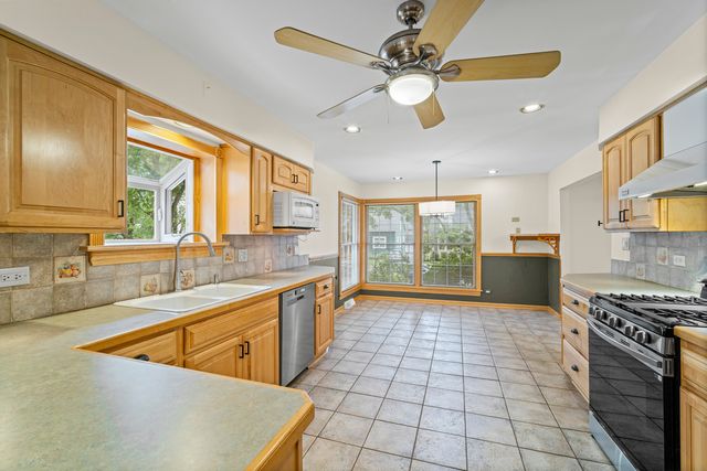 421 N Elm Street, Itasca, IL 60143