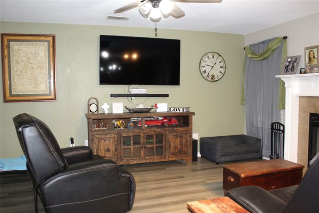 1219 Prairie Wind Boulevard, Stephenville, TX 76401