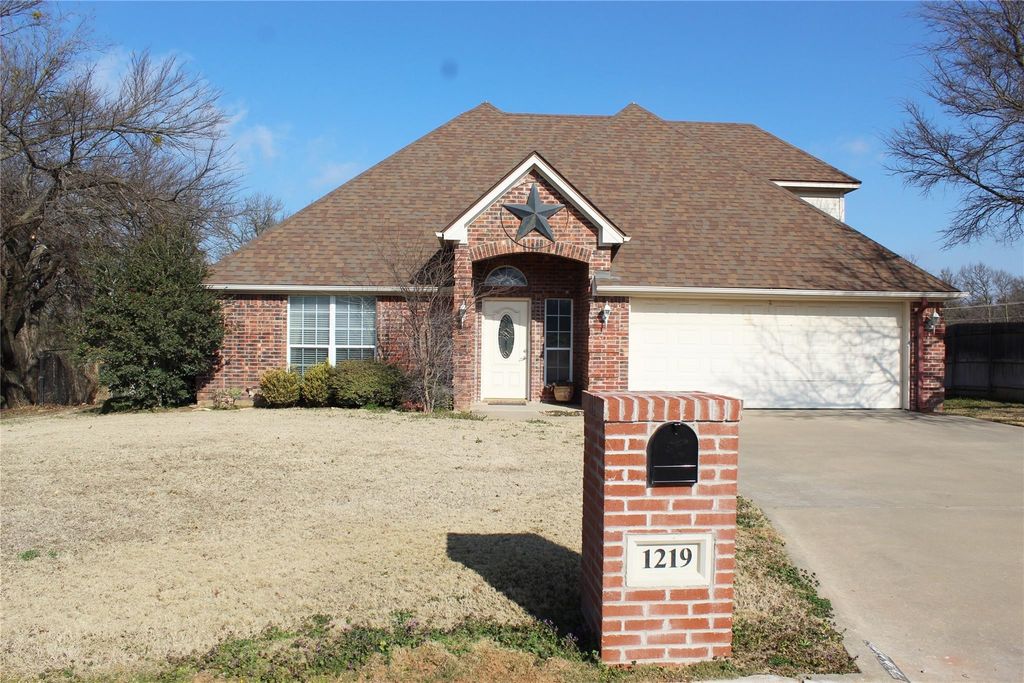 1219 Prairie Wind Boulevard, Stephenville, TX 76401