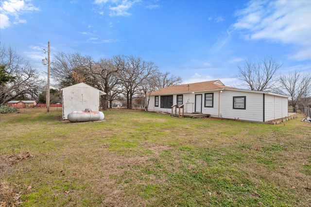 7420 Retta Mansfield Road, Mansfield, TX 76063