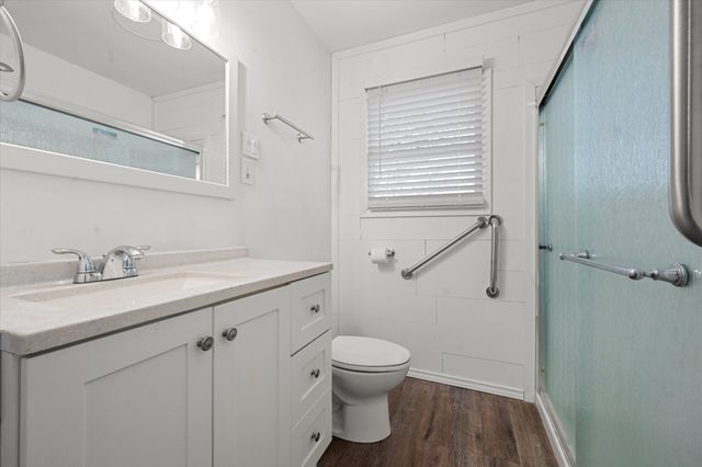 7420 Retta Mansfield Road, Mansfield, TX 76063