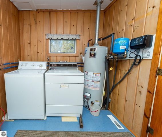 5445 W Beal City Road, Weidman, MI 48893