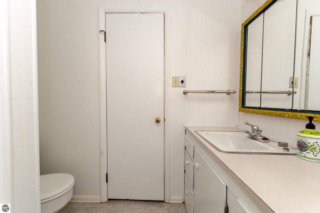 Image 33 of property listing at 5445 W Beal City Road, Weidman, MI 48893