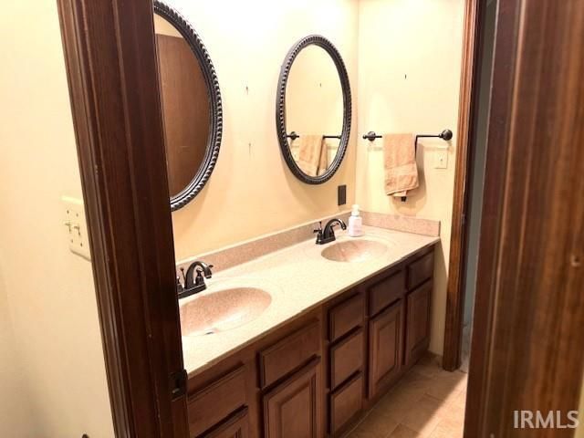 6016 Sarabeth Lane, Evansville, IN 47712