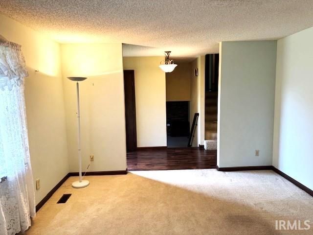 6016 Sarabeth Lane, Evansville, IN 47712