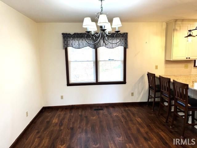 6016 Sarabeth Lane, Evansville, IN 47712