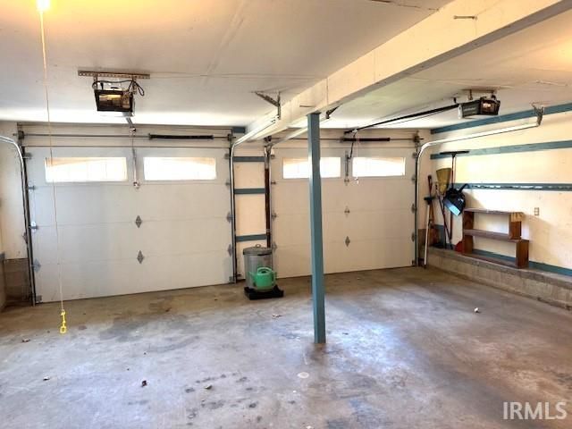 6016 Sarabeth Lane, Evansville, IN 47712