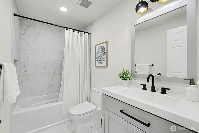3414 166th Place SW, Lynnwood, WA 98037