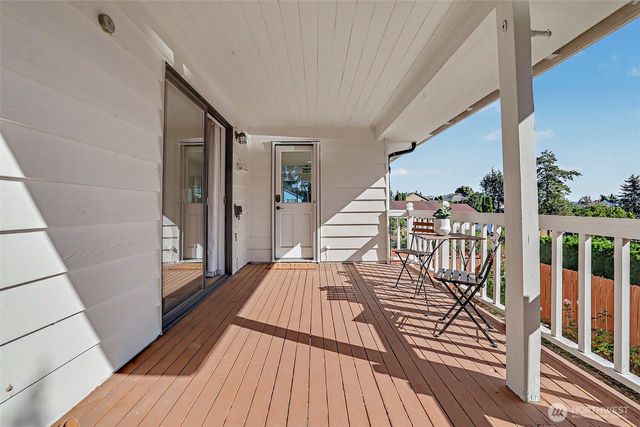 3414 166th Place SW, Lynnwood, WA 98037